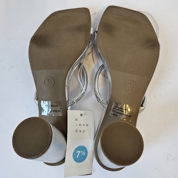 NWT A NEW DAY WOMENS CASS SANDAL HEELS METALLIC SILVER SZ 7.5 PROM WEDDING - Picture 5 of 5